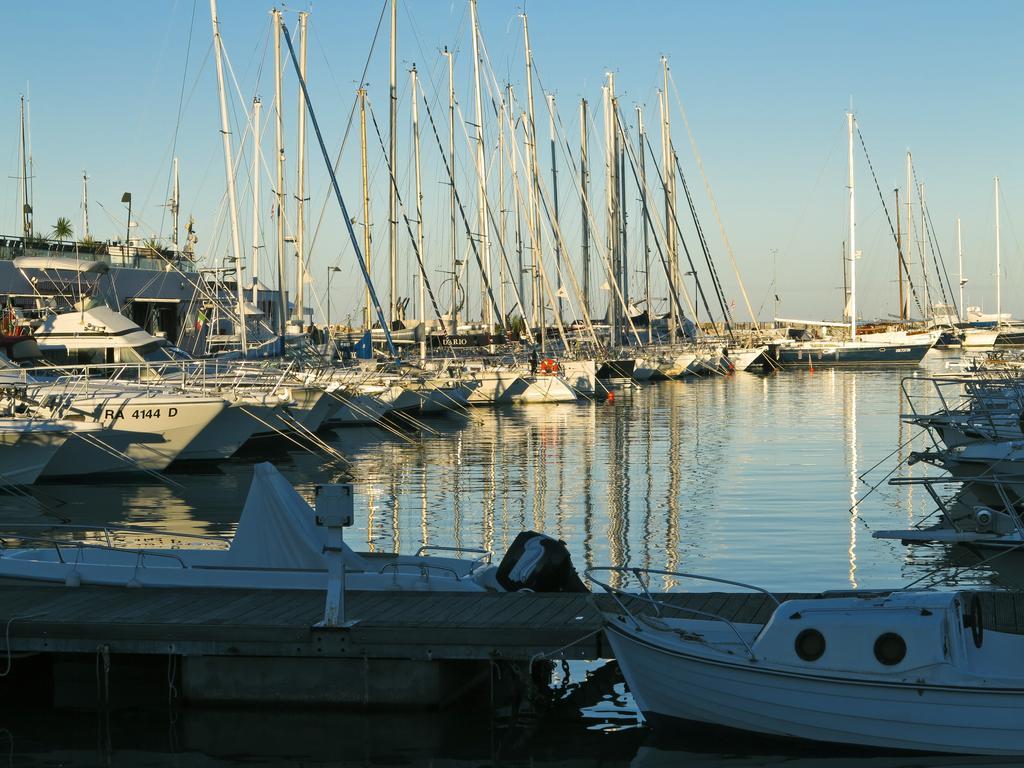 Hotel Regent - In Pieno Centro San Benedetto del Tronto Exteriér fotografie