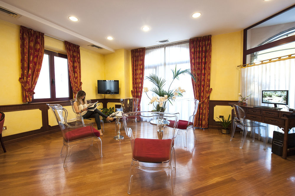 Hotel Regent - In Pieno Centro San Benedetto del Tronto Exteriér fotografie