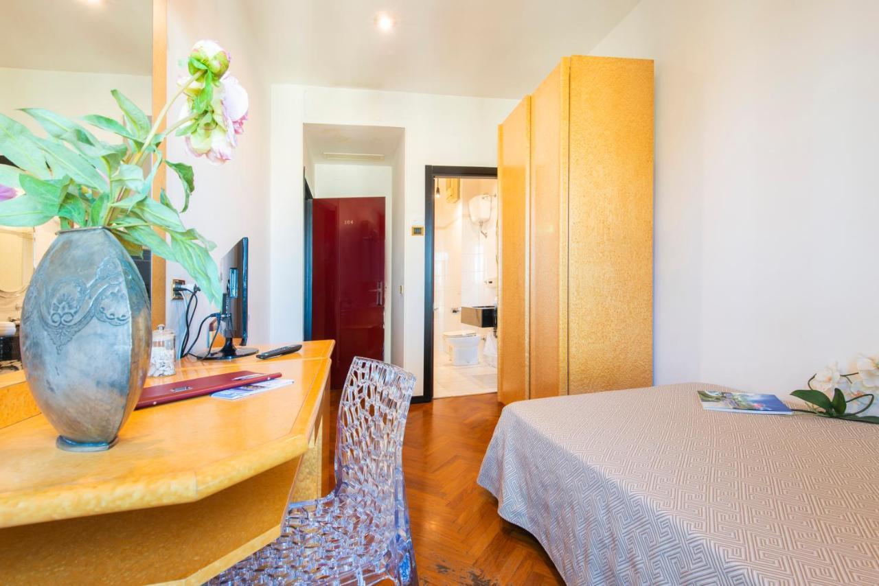 Hotel Regent - In Pieno Centro San Benedetto del Tronto Exteriér fotografie