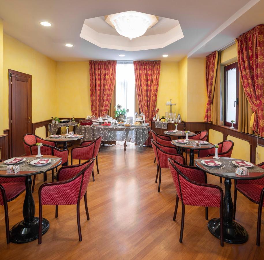 Hotel Regent - In Pieno Centro San Benedetto del Tronto Exteriér fotografie